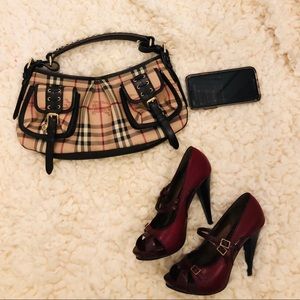 Large Authentic Burberry leather purse. Never Used